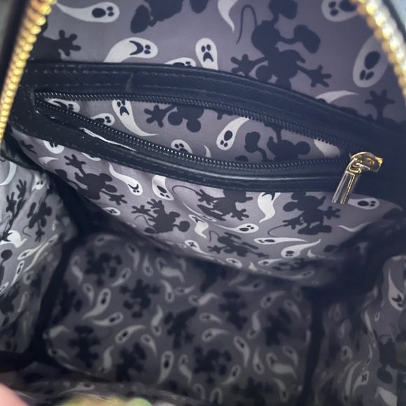 Disney-Her Universe Mickey Mummy Backpack-NWT - Picture 4 of 4